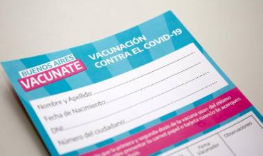 Kicillof: "La vacunación viene marchando , no rápido, sino rapidísimo"