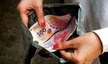 Oficializan el nuevo salario mínimo y se ajustan jubilaciones y becas del Gobierno