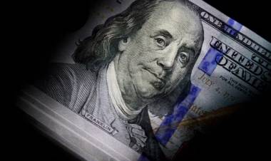 El Gobierno oficializó los nuevos precios del dólar tras las medidas acordadas con el Fondo