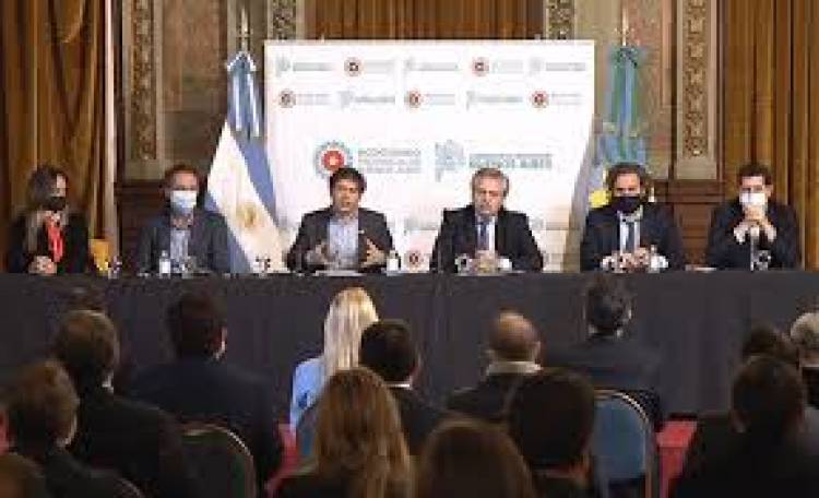 Alberto Fernández habló del aislamiento en Villa Azul. “Diseñar un país con criterio de igualdad”.