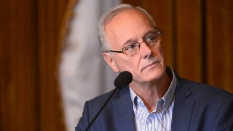 "NO SE PUEDE JUGAR A LA RULETA RUSA" GOLLAN CRITICÓ LA APERTURA DE BARES EN CABA