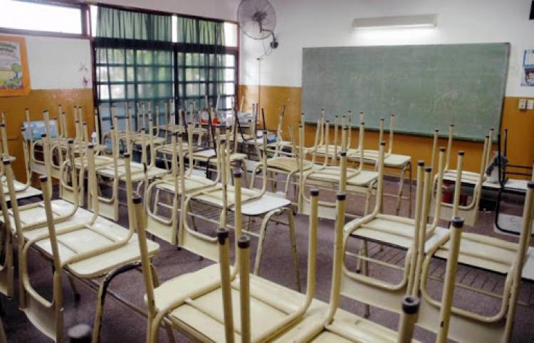 El Gobierno bonaerense analiza la vuelta a clases en algunos grupos y regiones