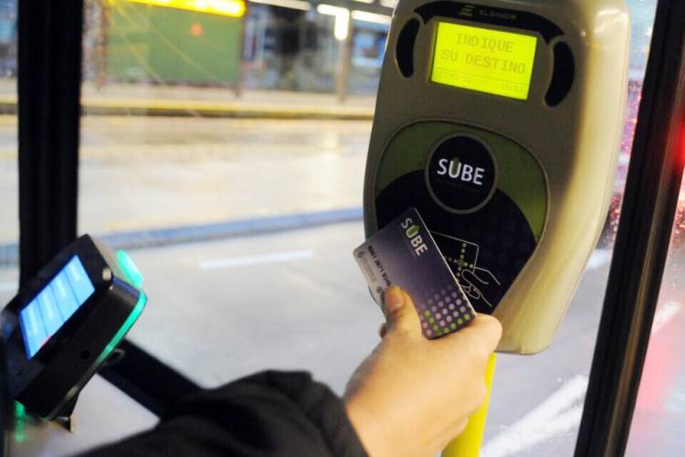 Provincia lanza un subsidio transitorio para cubrir la retirada de Nación